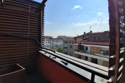 Casa in vendita, Via Giovanni Segantini, Milano