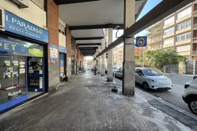 Negozio in vendita, Via Torino , Catania