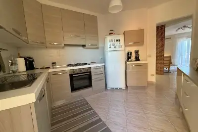 Casa in vendita, via Lestra di Capogrosso, Sabaudia