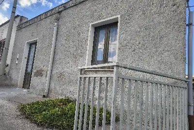 Casa Indipendente in vendita, Via Favignana, Valderice