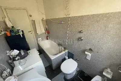 Casa in vendita, Via Giambellino, Milano