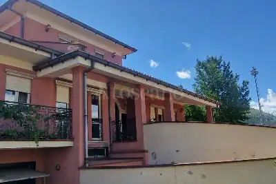 Villa in vendita, Via Cassino, Avezzano