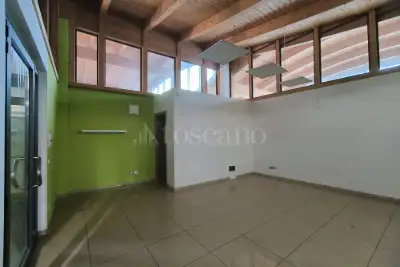 Negozio in vendita, Via Ponte San Giovanni, L'Aquila