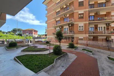 Casa in vendita, Via Allumiere, Roma