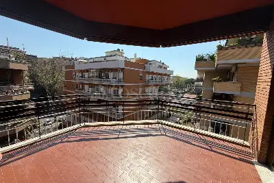 Casa in vendita, Via della Magliana, Roma