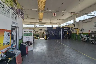 Capannone in vendita, Viale Toscana, Lodi Vecchio