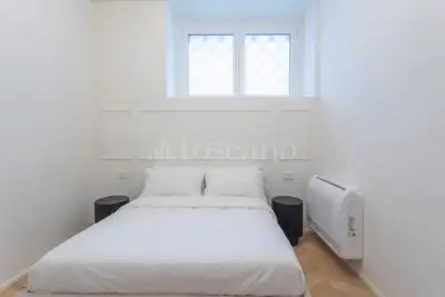 Casa in vendita, Via Giovanni da Procida 25, Milano