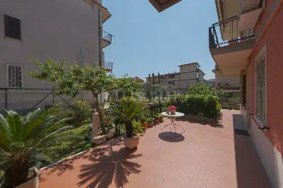 Casa in vendita, Via Comiso, Roma