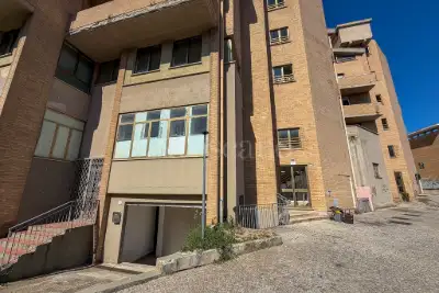 Negozio in vendita, Via Acquedotto, Olbia