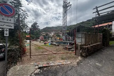 Casa Indipendente in vendita, Via Roma, Cuasso al Monte
