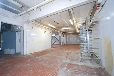 Negozio in affitto, Via Filippo Meda , Roma