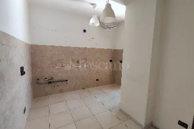 Villino a Schiera in vendita, Via Bazzanese, L'Aquila