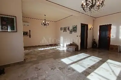 Casa in vendita, Via Val Paradiso, Palermo