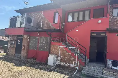 Negozio in vendita, Via Umberto I, Castelnuovo Bocca d'Adda