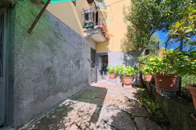 Casa in vendita, Via Taverna, Cugliate-Fabiasco