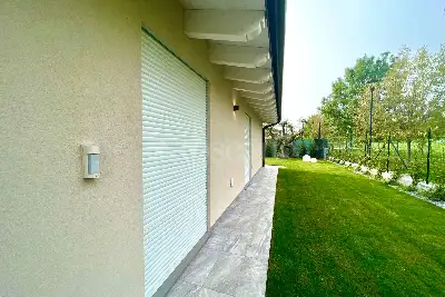 Villa in vendita, Via Montebello, Lonato del Garda