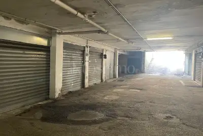 Box in vendita, Via Costanzo Casana, Roma