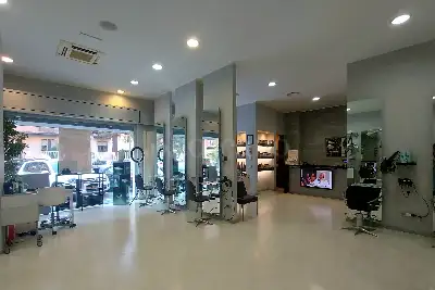 Negozio in affitto, Via dei Tulipani, Milano