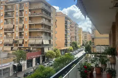 Casa in vendita, Via Lucio Papirio, Roma