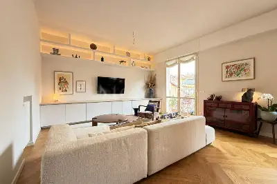 Casa in vendita, Via Galliera, Bologna