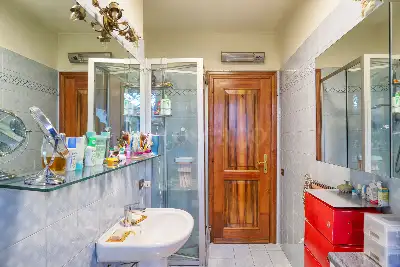 Villa in vendita, Via Luigi Pirandello, Besano