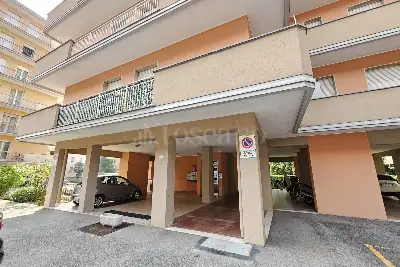 Casa in vendita, Via G. Cesare, Cantù