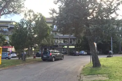 Negozio in vendita, Largo Claudio Monteverdi, Cerveteri