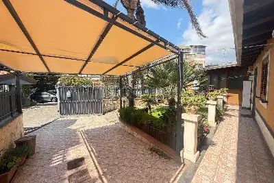 Villa in vendita, Via Michele Amari, Catania