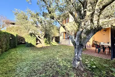 Villino a Schiera in vendita, Vicolo Brolo, Ponti sul Mincio