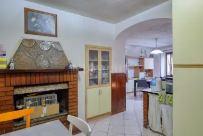 Casa in vendita, Via A.Manzoni, Cunardo