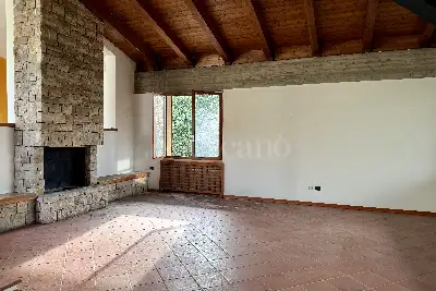 Casa Indipendente in vendita, Via Campiani, Cellatica