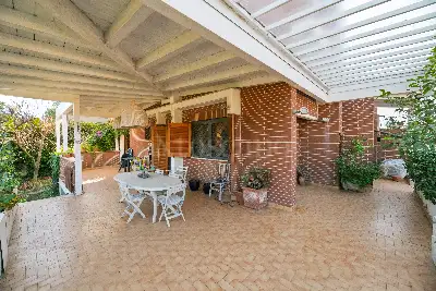 Villino a Schiera in vendita, Via Cardinale Giacomo Lercaro , Roma