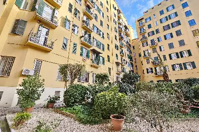 Casa in vendita, Via Britannia, Roma
