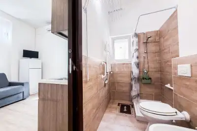 Magazzino in vendita, Via Brigata Sassari 11a, Olbia