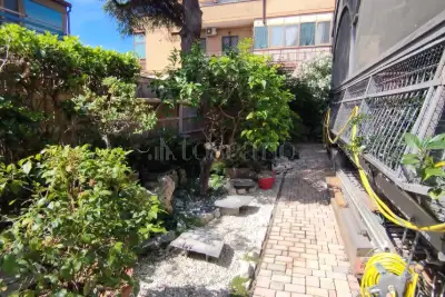 Villino a Schiera in vendita, Via Michele Nau, Roma