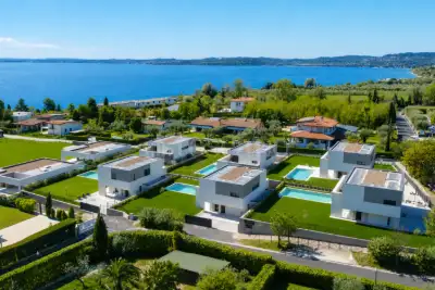 Villa in vendita, Via San Sivino, Moniga del Garda