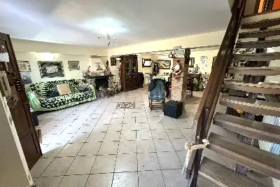 Casa Indipendente in vendita, Via C. Colombo, Ladispoli