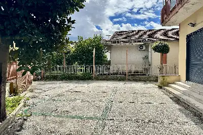 Negozio in affitto, Via Guglielmo Marconi, Caserta