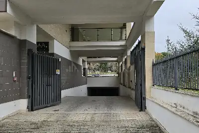 Box in vendita, Via Fernando Colombo, Roma