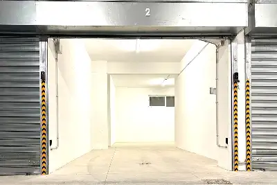 Box in affitto, Via delle Calasanziane, Roma