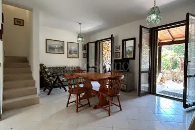 Villino a Schiera in vendita, Via Carru e Frau, Stintino