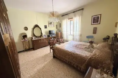 Casa in vendita, Via Virgilio, Pomezia