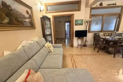 Casa in vendita, Via Virgilio, Pomezia