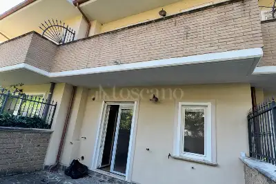 Villino a Schiera in vendita, Via dei Tulipani, Avezzano