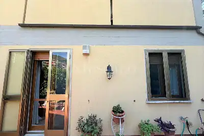 Casa in vendita, Via Angiolo Badiani , Prato