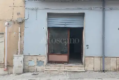 Negozio in affitto, Via Vespri, 61, Valderice