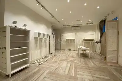 Negozio in vendita, Avellino - Via Dante, Avellino