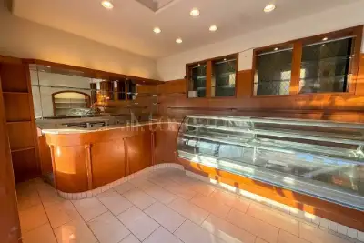 Negozio in affitto, Via Maragliano, Firenze