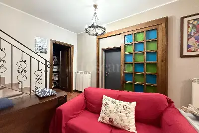 Villino a Schiera in vendita, Largo Rovedine, Opera