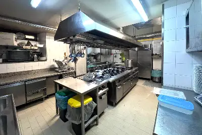 Attività Commerciale in vendita, Ad. Piazza Testaccio, Roma